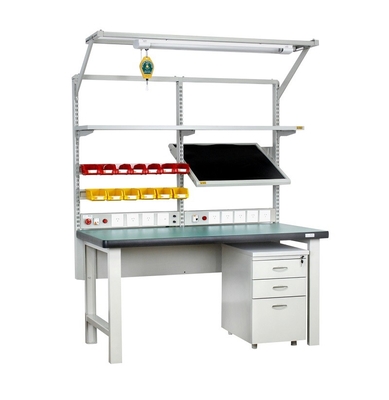 ESD Workbench per il laboratorio di spazi puliti