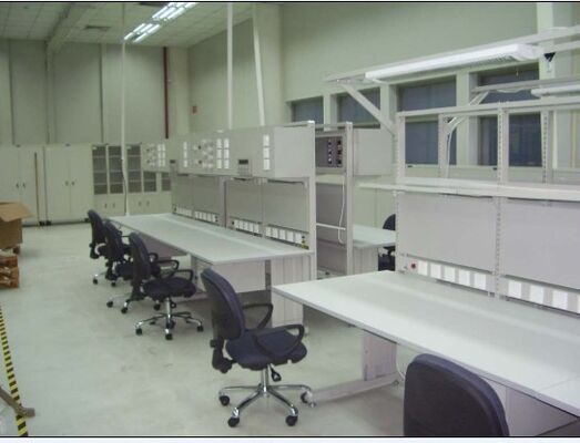 ESD Workbench Custom Electric Adjustable Height Workstation antistatico per elettronica